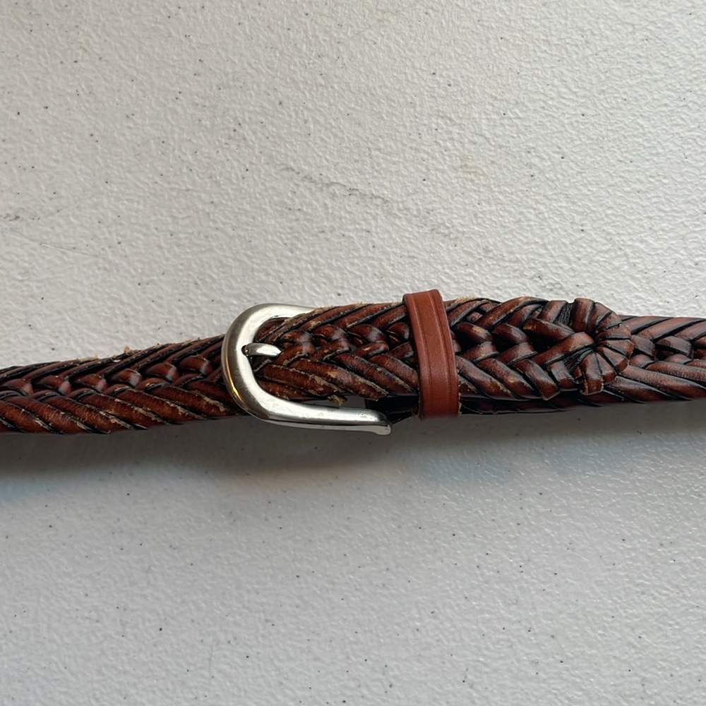 Men's Brown Braided Leather Belt. Genuine leather size 42/10